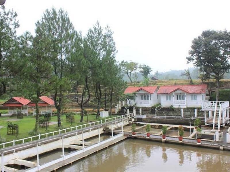Marbella Twin Waterfall Resort Ciater Bagian luar foto