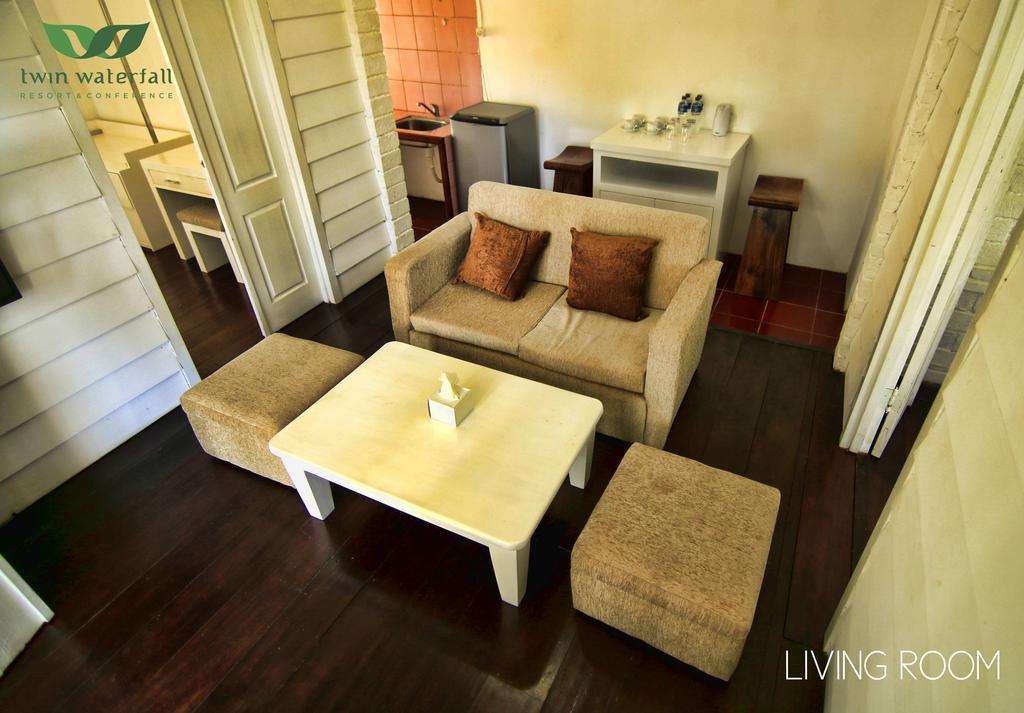 Marbella Twin Waterfall Resort Ciater Bagian luar foto